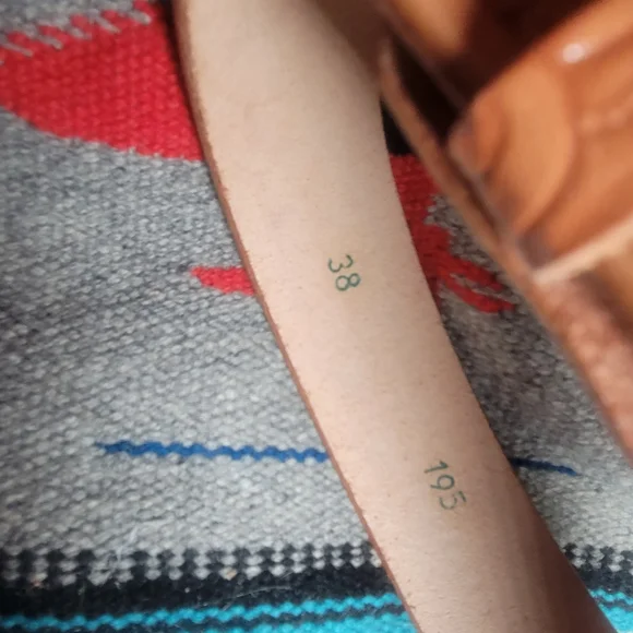 Vintage Like New Tooled Western Belt 38 - Picture 4 of 7